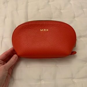 Cuyana pebbled leather pouch